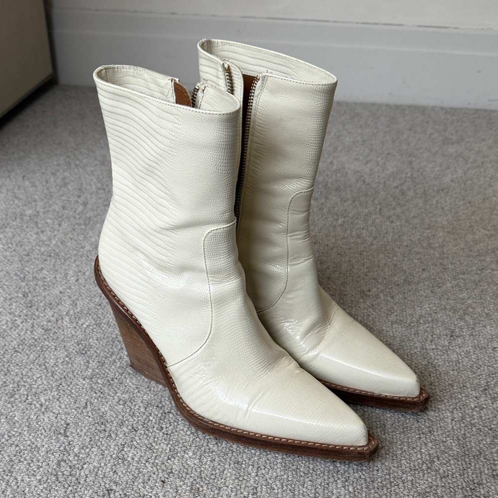 Paris Texas Elegant Cream Leather Ankle Boots